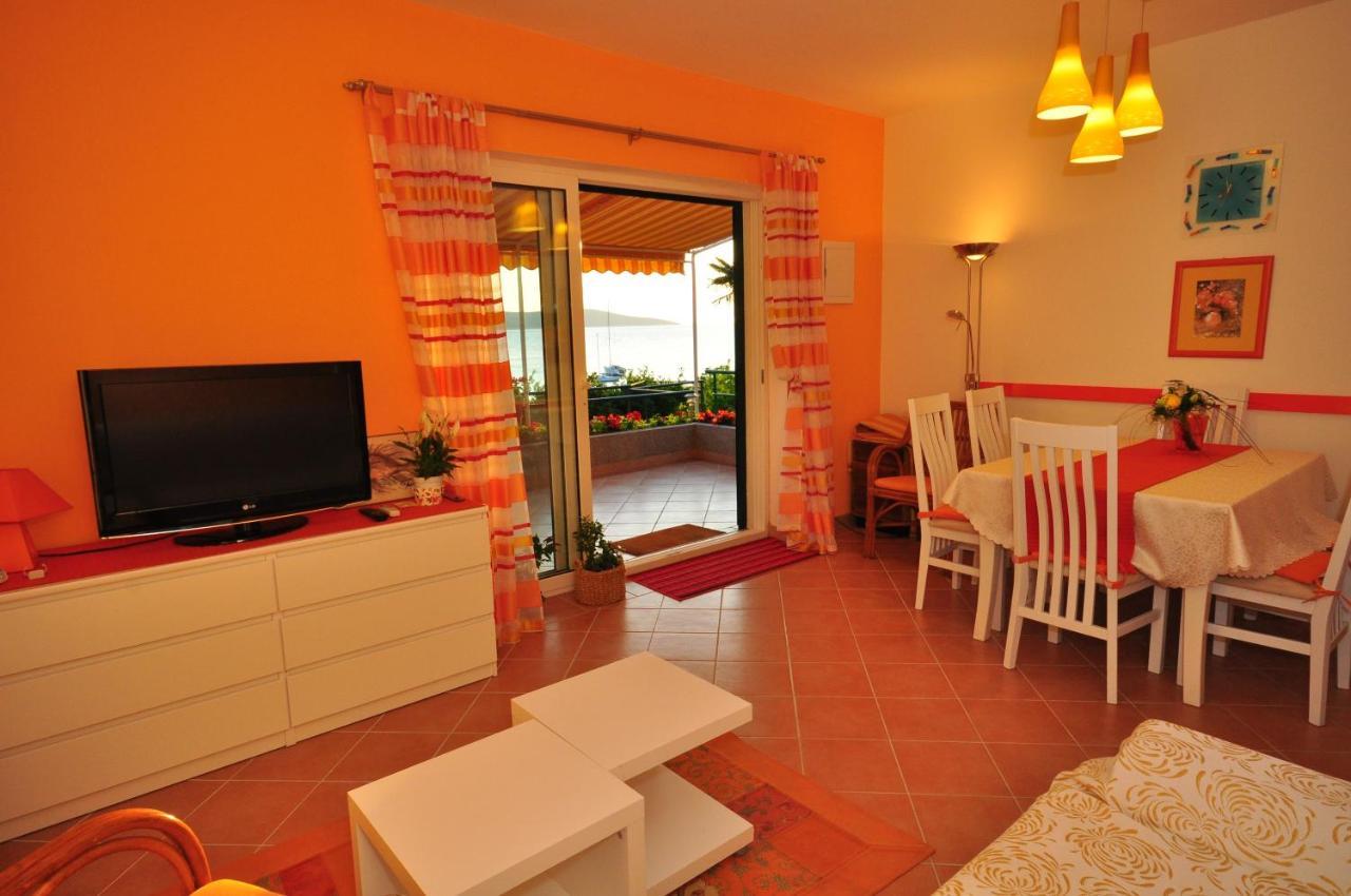 Tri Palme Apartment Prvic Sepurine Exterior foto