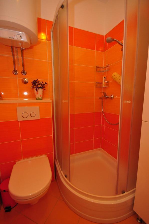 Tri Palme Apartment Prvic Sepurine Exterior foto