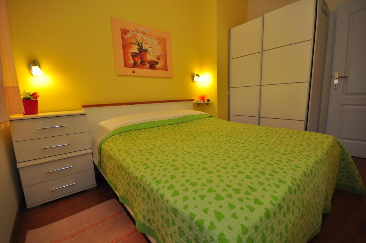 Tri Palme Apartment Prvic Sepurine Exterior foto