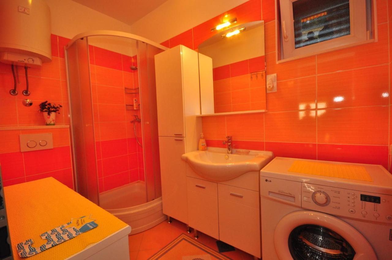 Tri Palme Apartment Prvic Sepurine Exterior foto