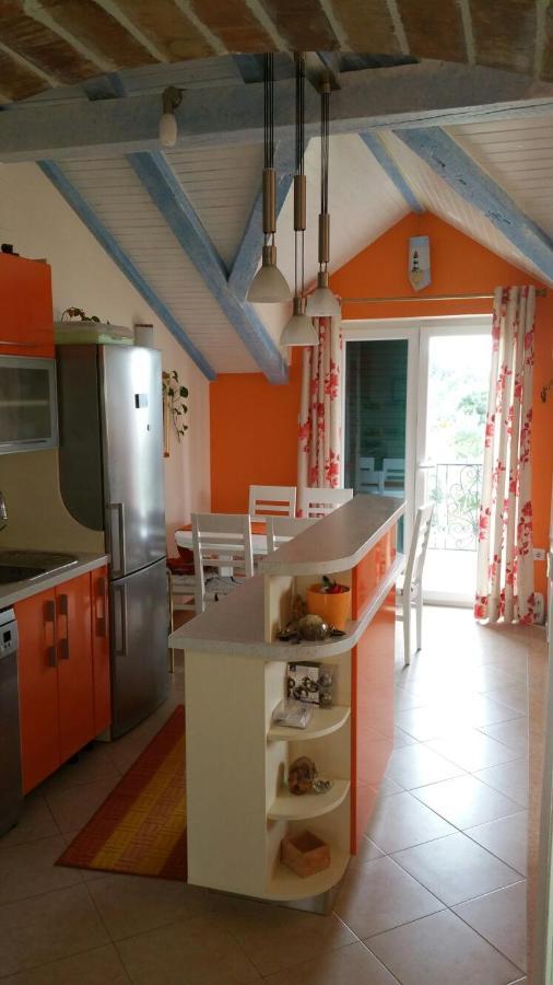 Tri Palme Apartment Prvic Sepurine Exterior foto